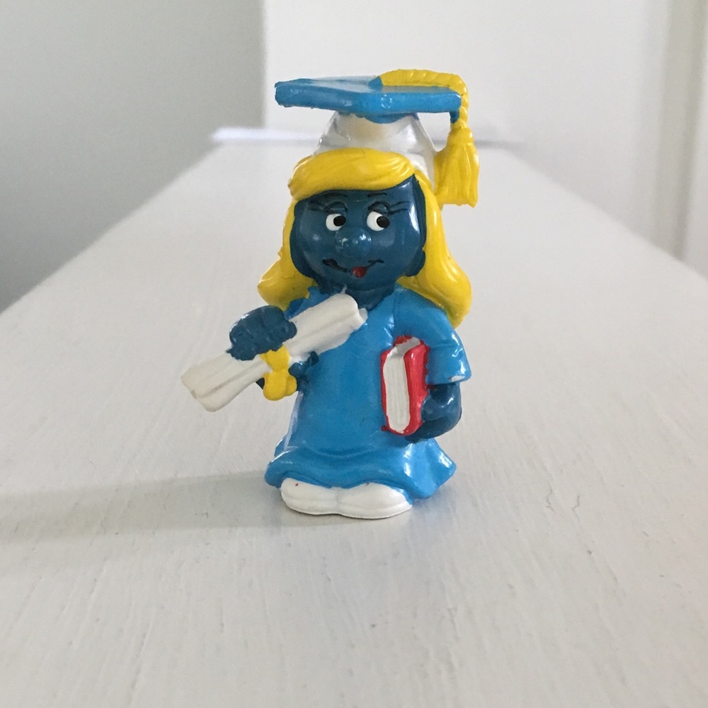 Vintage 1981-  Peyo Graduation Smurf Figurine